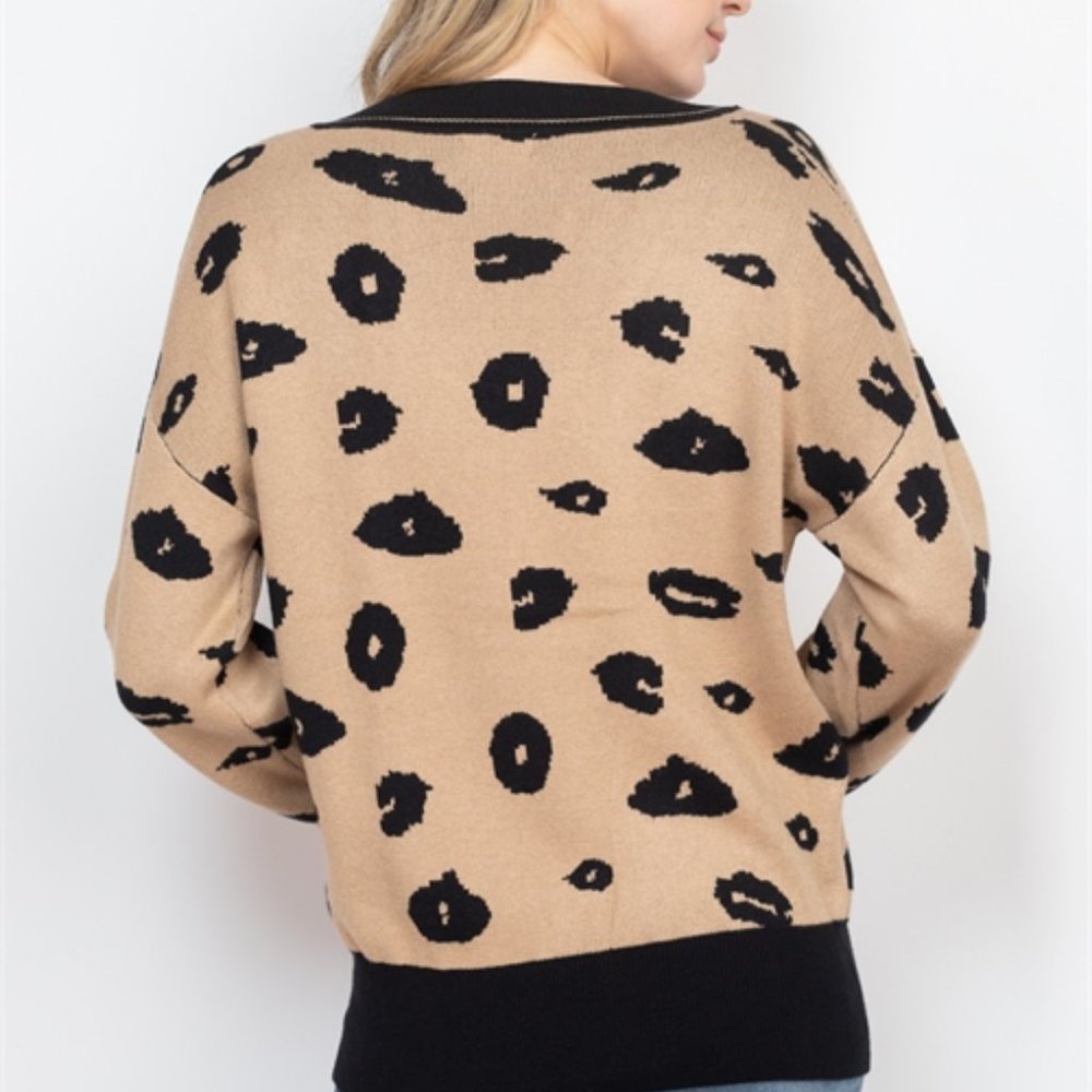 CASUAL DOLLZ Leopard Print Sweater Top - Picture 7 of 7